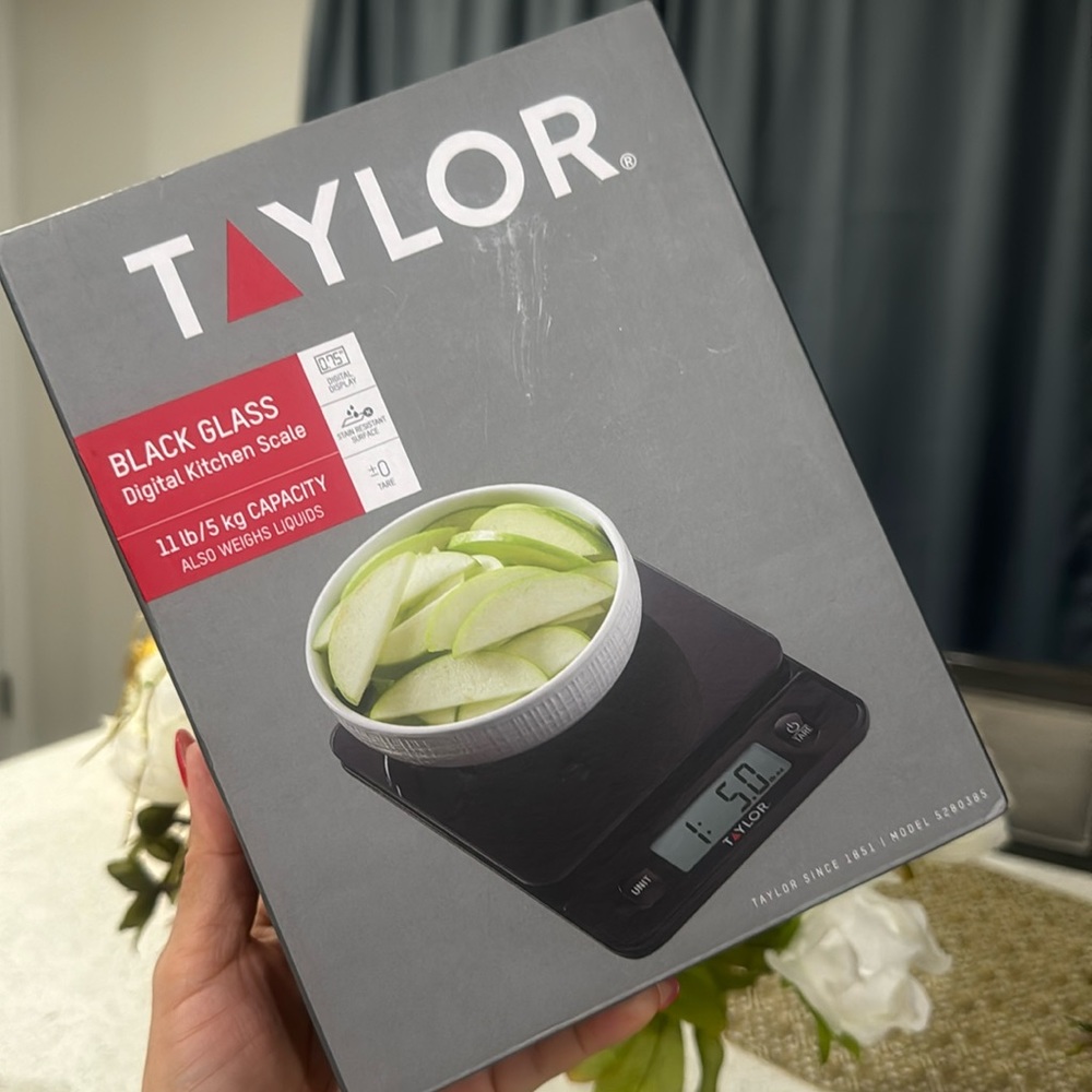 🖤Taylor Glass Top Food Scale with Touch Control Buttons, 11 lb Capacity